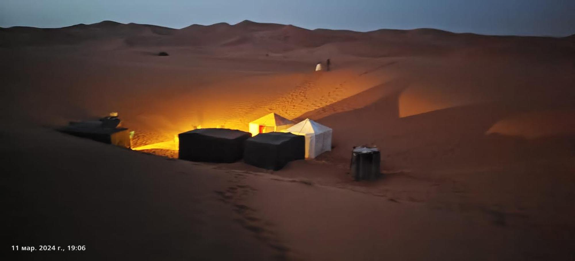 Hotel Erg Chebbi Starlight Camp Merzouga Exteriér fotografie